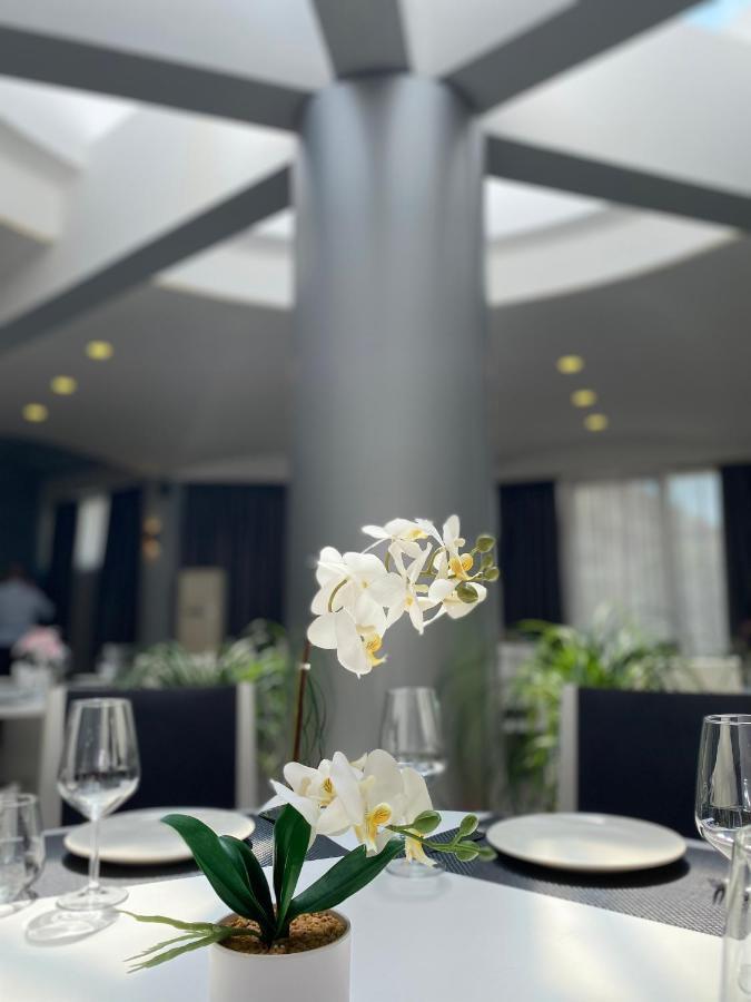 Atrium Deluxe Resort غوليم المظهر الخارجي الصورة