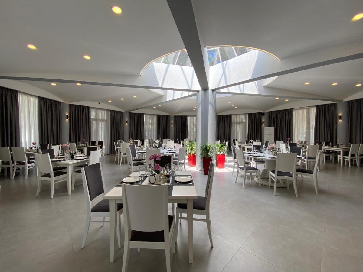 Atrium Deluxe Resort غوليم المظهر الخارجي الصورة